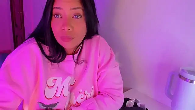 Snapshot of NicolePasqualott chatting on 02-10-26, 09:30 NicolePasqualott online show from 02-10-26, 09:30