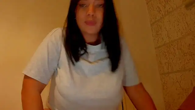 Snapshot of NicolePasqualott chatting on 02-23-26, 04:26 NicolePasqualott online show from 02-23-26, 04:26