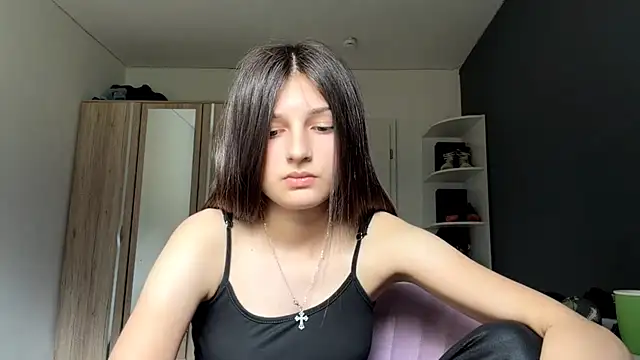 Snapshot of SpanishRooter chatting on 07-20-26, 10:39 SpanishRooter online show from 07-20-26, 10:39