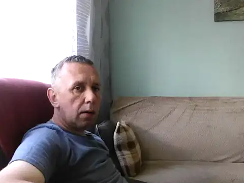 Snapshot of rafalekBI chatting on 06-14-26, 10:06 rafalekBI online show from 06-14-26, 10:06