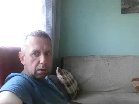 Snapshot of RafalekRozmarynowski81 chatting on 06-20-26, 04:15 RafalekRozmarynowski81 online show from 06-20-26, 04:15