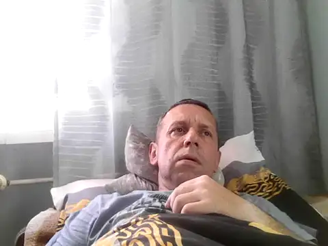 Snapshot of RafalekRozmarynowski81 chatting on 06-22-26, 05:54 RafalekRozmarynowski81 online show from 06-22-26, 05:54
