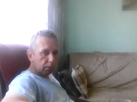 Snapshot of RafalekRozmarynowski81 chatting on 06-29-26, 08:20 RafalekRozmarynowski81 online show from 06-29-26, 08:20