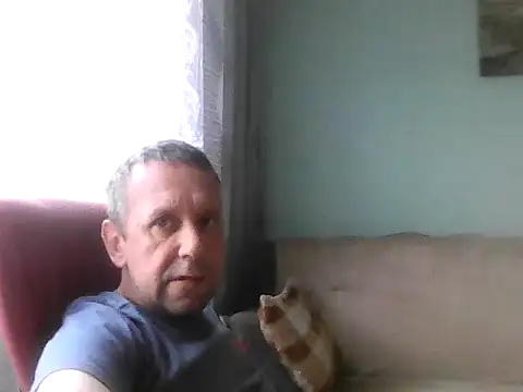 Snapshot of RafalekRozmarynowski81 chatting on 07-11-26, 05:10 RafalekRozmarynowski81 online show from 07-11-26, 05:10