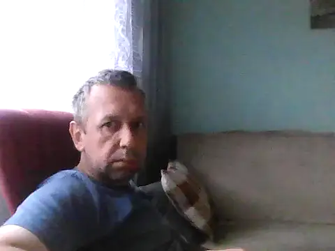Snapshot of RafalekRozmarynowski81 chatting on 07-12-26, 05:53 RafalekRozmarynowski81 online show from 07-12-26, 05:53