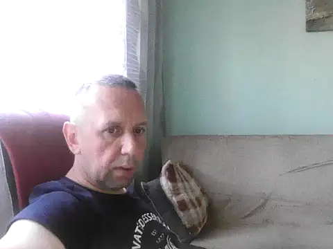 Snapshot of RafalekRozmarynowski81 chatting on 07-17-26, 04:41 RafalekRozmarynowski81 online show from 07-17-26, 04:41