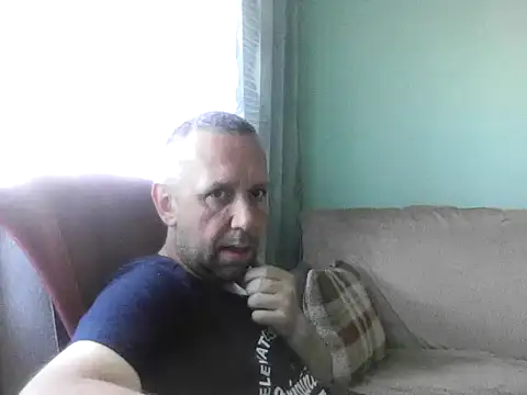 Snapshot of RafalekRozmarynowski81 chatting on 07-20-26, 06:49 RafalekRozmarynowski81 online show from 07-20-26, 06:49