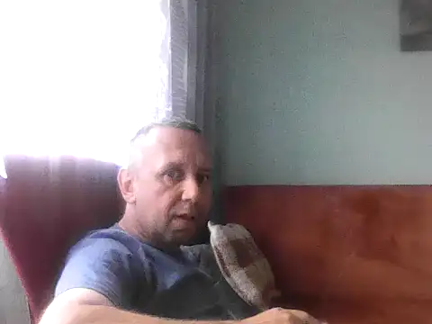 Snapshot of RafalekRozmarynowski81 chatting on 07-24-26, 06:00 RafalekRozmarynowski81 online show from 07-24-26, 06:00