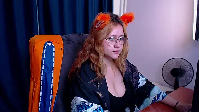 Snapshot of Judith_hypnosiss chatting on 06-17-26, 07:00 Judith hypnosiss online show from 06-17-26, 07:00