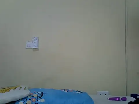 Snapshot of Selassie- chatting on 06-22-26, 05:48 Selassie- online show from 06-22-26, 05:48