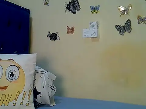Snapshot of Selassie- chatting on 07-23-26, 05:38 Selassie- online show from 07-23-26, 05:38