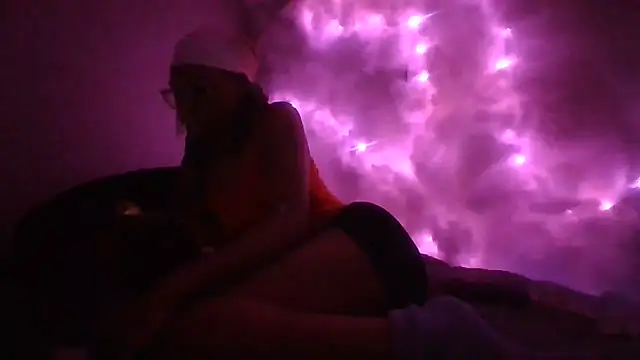 Opal Rainbow online show from 11-22-25, 02:32