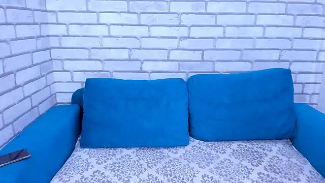 RoxyyLuxe online show from 06-25-26, 05:34