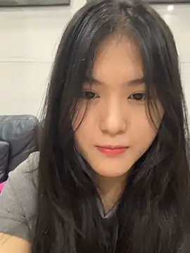 Snapshot of xiao-xiao-X chatting on 06-16-26, 04:20 xiao-xiao-X online show from 06-16-26, 04:20
