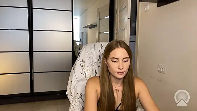 Snapshot of Miss_Luna_meow chatting on 08-01-26, 10:36 Miss Luna meow online show from 08-01-26, 10:36