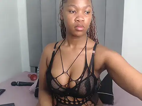 Sexykarla 020 online show from 08-06-26, 02:02