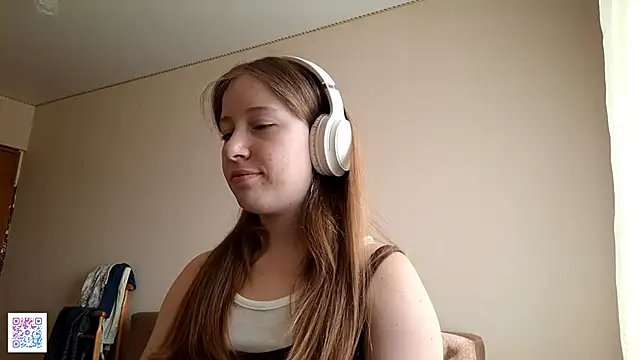 Snapshot of BethGoodman chatting on 06-21-26, 02:08 BethGoodman online show from 06-21-26, 02:08