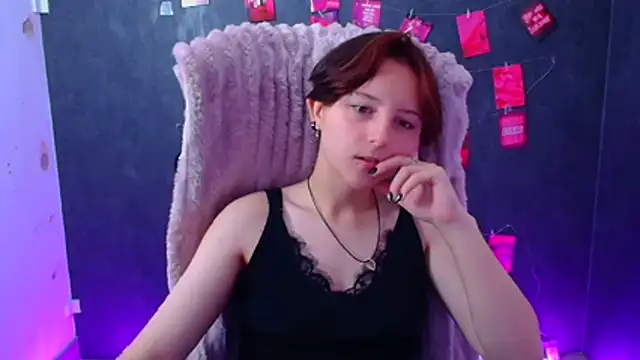Dilara Kiss  online show from 07-21-26, 11:34