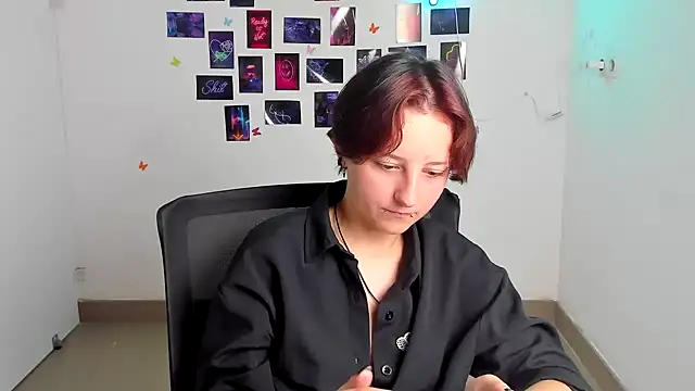 Dilara Kiss  online show from 07-27-26, 11:28