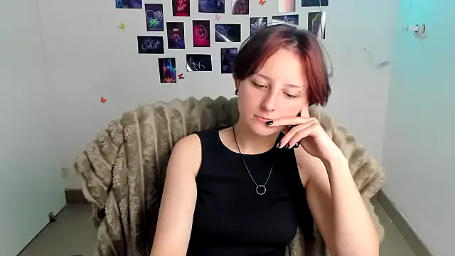 Dilara Kiss  online show from 07-29-26, 11:25