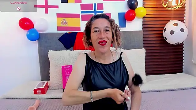Snapshot of Margott_mature chatting on 07-10-26, 11:24 Margott mature online show from 07-10-26, 11:24