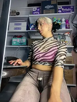 RebelKitty  online show from 07-02-26, 03:23