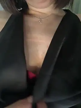Snapshot of Sexyfemm_ chatting on 06-24-26, 09:08 Sexyfemm online show from 06-24-26, 09:08