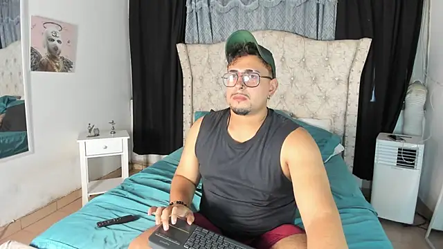 urbantemptation online show from 06-18-26, 08:57