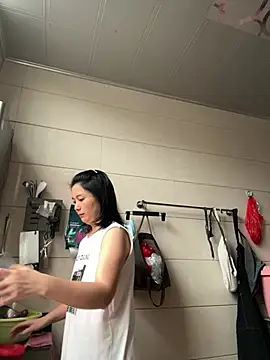 Snapshot of suyabb chatting on 07-20-26, 10:45 suyabb online show from 07-20-26, 10:45