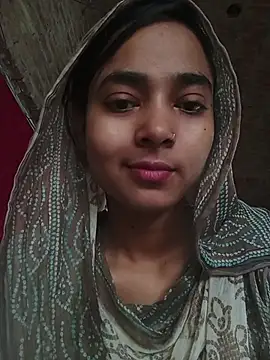 Snapshot of Simran_143 chatting on 07-20-26, 04:27 Simran 143 online show from 07-20-26, 04:27