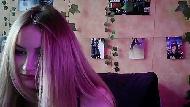Snapshot of MilaPrecious chatting on 07-02-26, 01:06 MilaPrecious online show from 07-02-26, 01:06