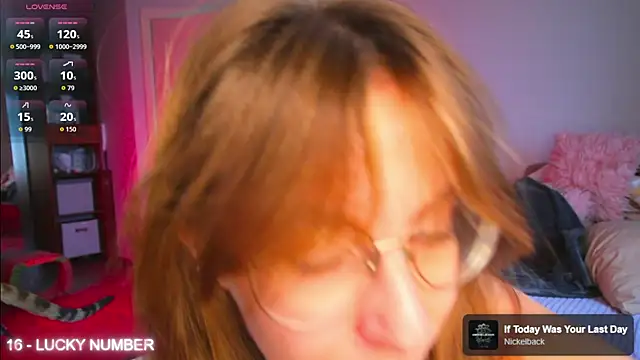 Snapshot of ms_allison__ chatting on 06-19-26, 07:34 ms allison online show from 06-19-26, 07:34