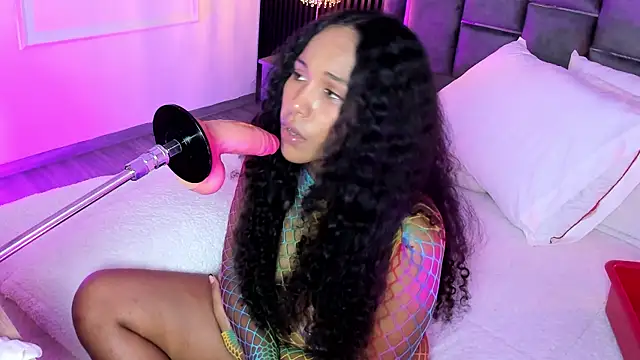 MiaBlackrose online show from 07-29-26, 05:00