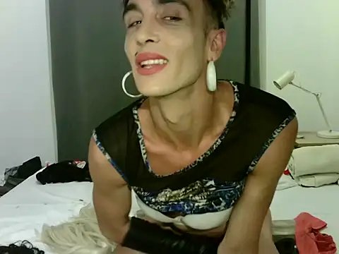 CruellaDivine online show from 06-25-26, 02:54