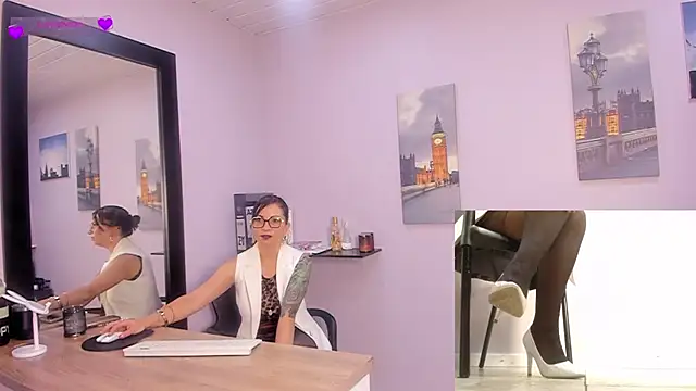 Greta Borbon  online show from 07-17-26, 12:01