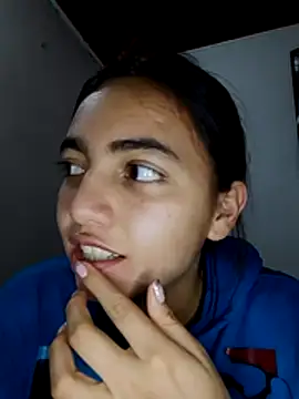 Julia valentina online show from 07-26-26, 02:31