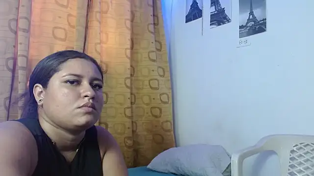 Snapshot of Scarleth_69_ chatting on 07-18-26, 04:22 Scarleth 69 online show from 07-18-26, 04:22