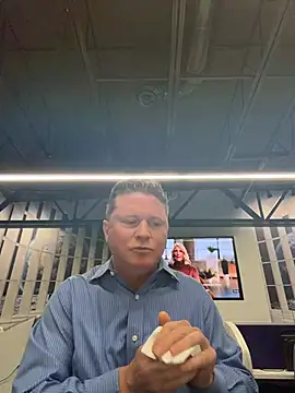 Snapshot of funandstuff chatting on 07-30-26, 12:59 funandstuff online show from 07-30-26, 12:59