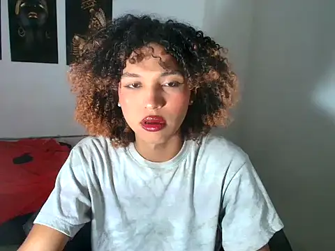 Snapshot of Elianisbigcock chatting on 06-26-26, 04:06 Elianisbigcock online show from 06-26-26, 04:06