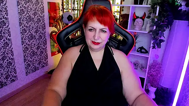 Joana Woods online show from 07-25-26, 01:47