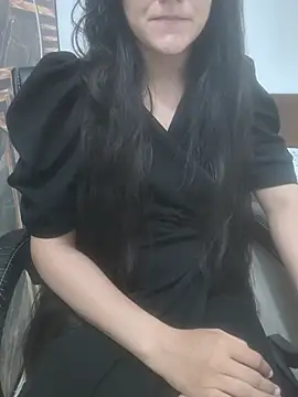 Snapshot of sushmita0 chatting on 07-24-26, 04:10 sushmita0 online show from 07-24-26, 04:10
