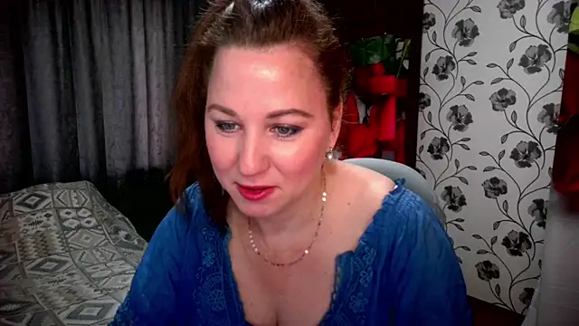 Snapshot of MirandaSummer2 chatting on 06-24-26, 06:12 MirandaSummer2 online show from 06-24-26, 06:12