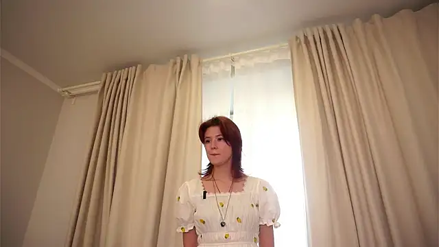 Snapshot of LucieCouchenour chatting on 06-26-26, 04:22 LucieCouchenour online show from 06-26-26, 04:22