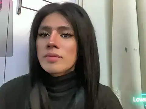 Snapshot of scarletxxxxxxx chatting on 06-19-26, 01:37 scarletxxxxxxx online show from 06-19-26, 01:37