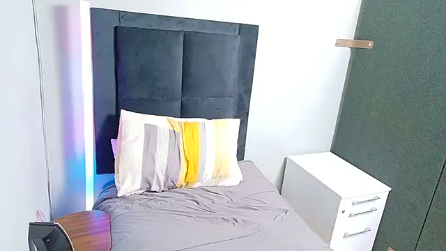 SpicedDove online show from 07-30-26, 11:48