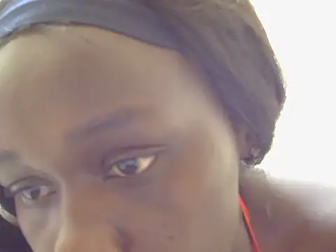 Snapshot of Heliosann chatting on 07-16-26, 04:57 Heliosann online show from 07-16-26, 04:57