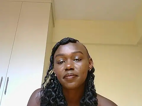 Snapshot of Heliosann chatting on 07-30-26, 07:07 Heliosann online show from 07-30-26, 07:07