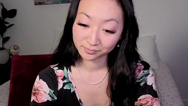 Snapshot of MySweetSofie chatting on 10-08-25, 09:45 MySweetSofie online show from 10-08-25, 09:45