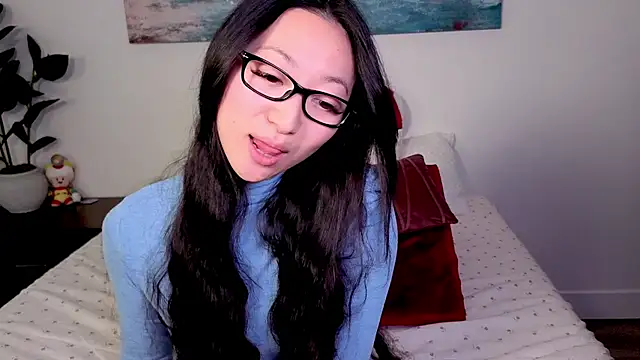 Snapshot of MySweetSofie chatting on 10-26-25, 08:15 MySweetSofie online show from 10-26-25, 08:15