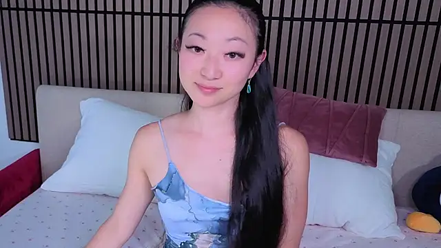 Snapshot of MySweetSofie chatting on 07-17-26, 02:51 MySweetSofie online show from 07-17-26, 02:51